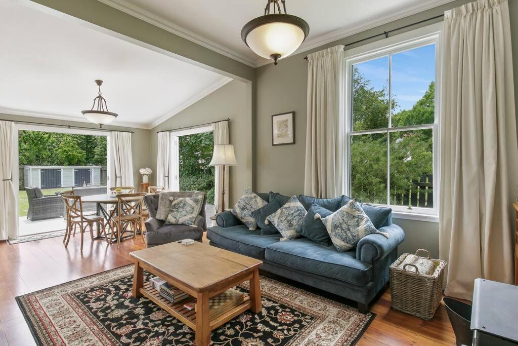 Historic Charm In Greytown - Cosy Kowhai Cottage Exteriér fotografie