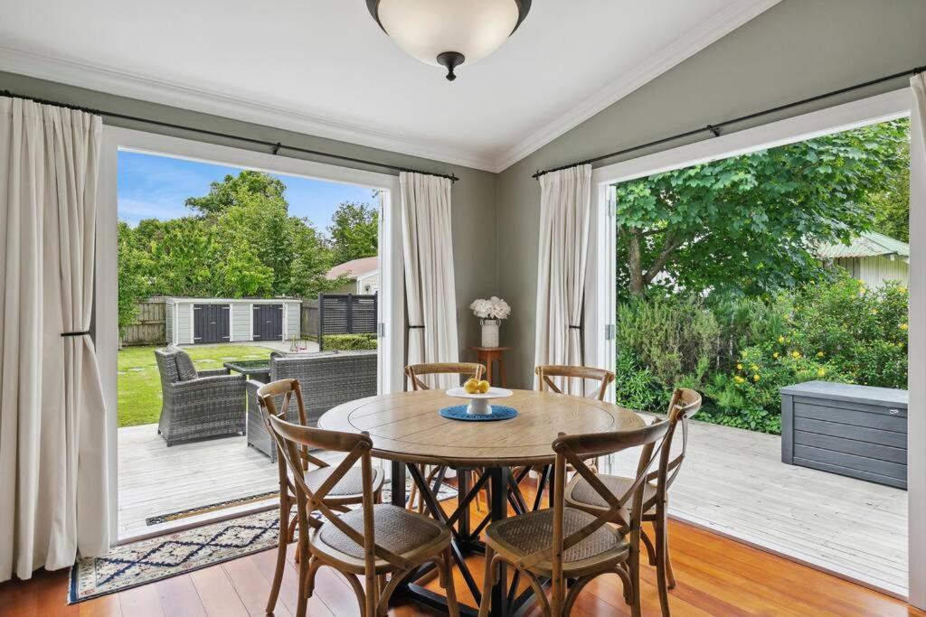 Historic Charm In Greytown - Cosy Kowhai Cottage Exteriér fotografie