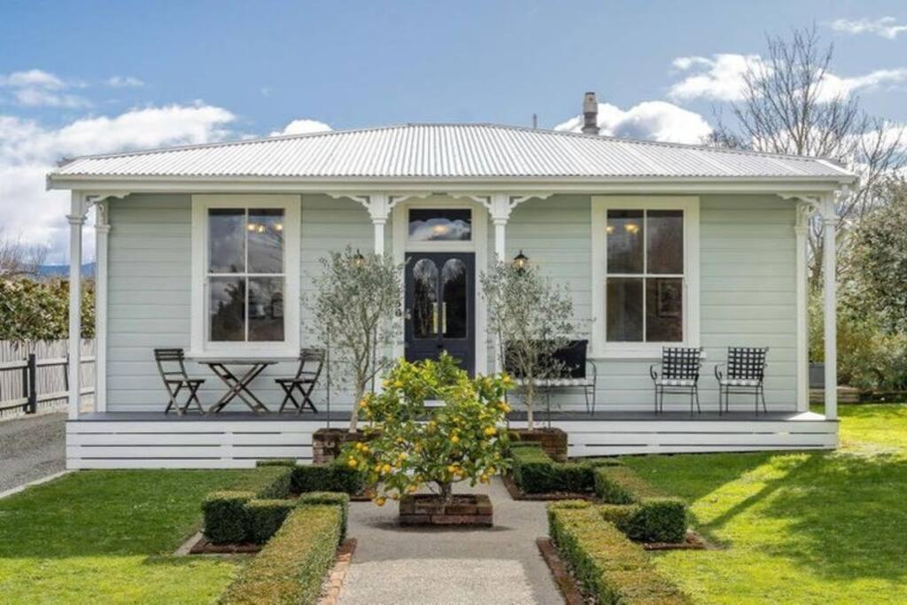 Historic Charm In Greytown - Cosy Kowhai Cottage Exteriér fotografie
